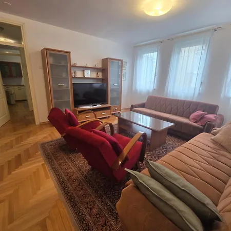 Apartamento Stan Na Dan Irina 2 Banja Luka